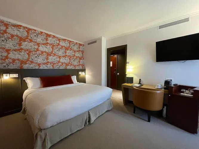 Le Pergolèse Paris Champs Elysées Hotel