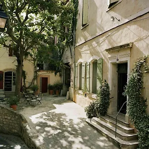Du Cloitre 2*, Arles Fransa