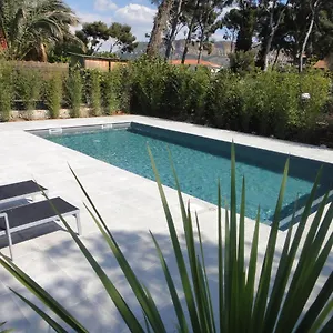 Hébergement de vacances - Maison Les Calanques - Piscine Chauffée