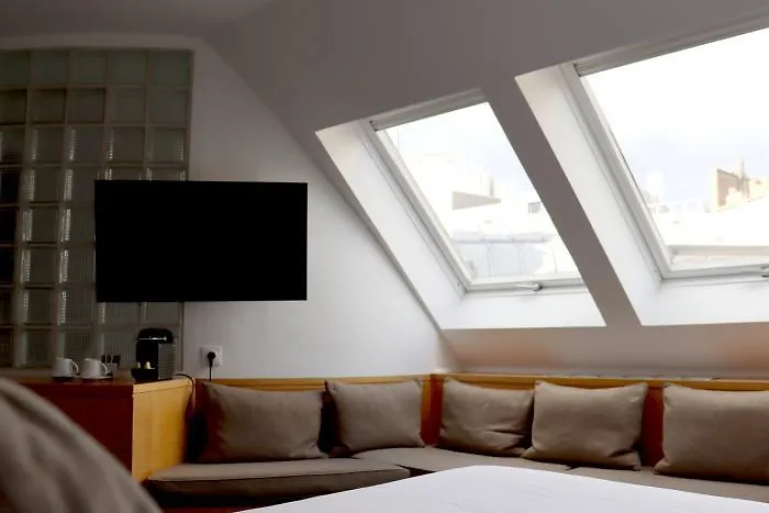 Otel Le Pergolese Paris Champs Elysees