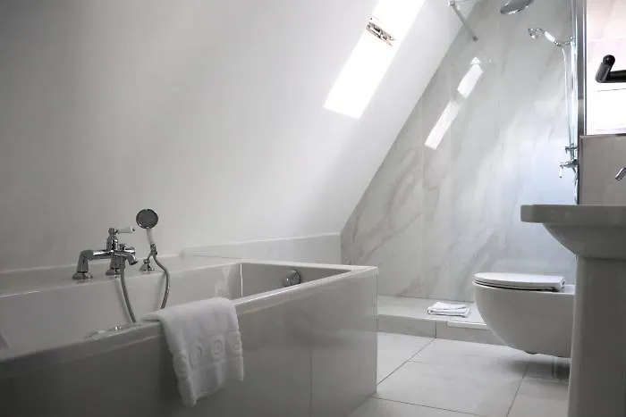 **** Otel Le Pergolese Paris Champs Elysees Fransa